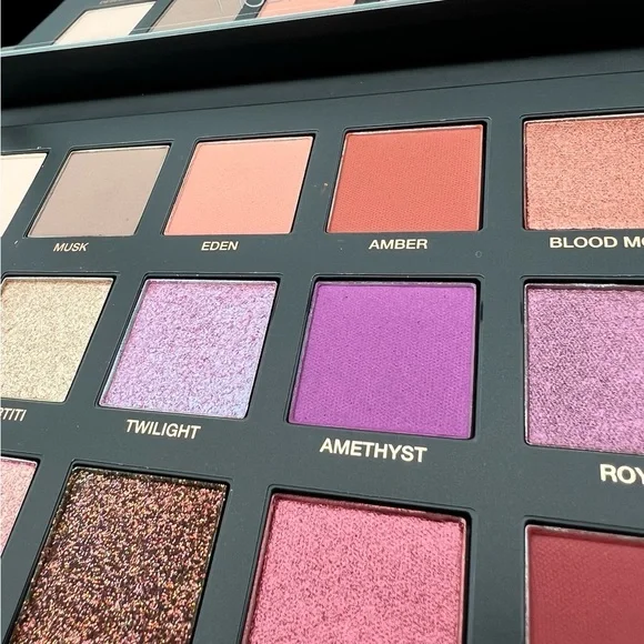 HUDA Desert Dusk Palette - Picture 7 of 16